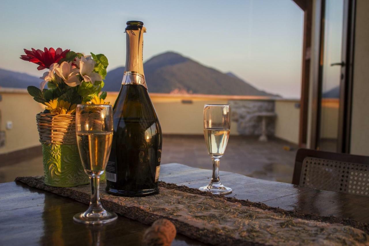 La Rupe Bed And Breakfast Norma Dış mekan fotoğraf