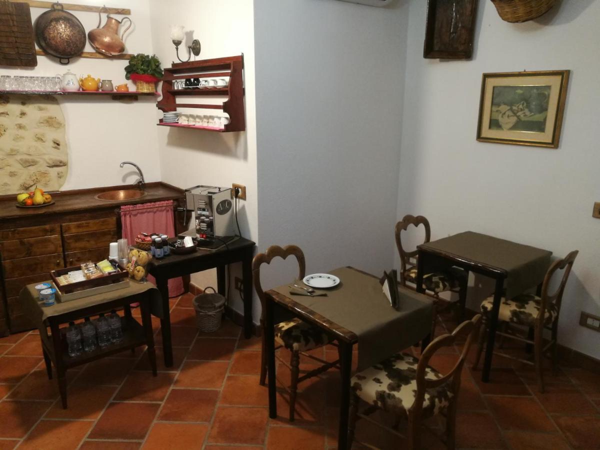 La Rupe Bed And Breakfast Norma Dış mekan fotoğraf